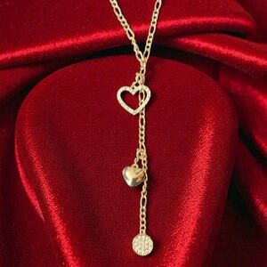 Sparkling Gold Charm Hearts Fashion Necklace. NWT